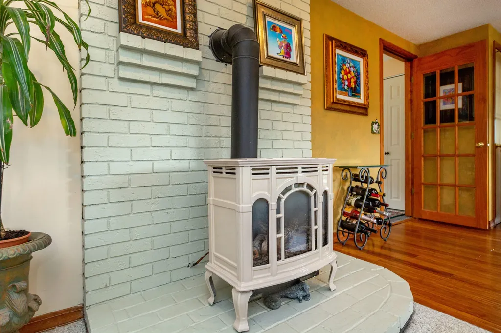 182 Westport Bridge Road Wiscasset ME 04578
