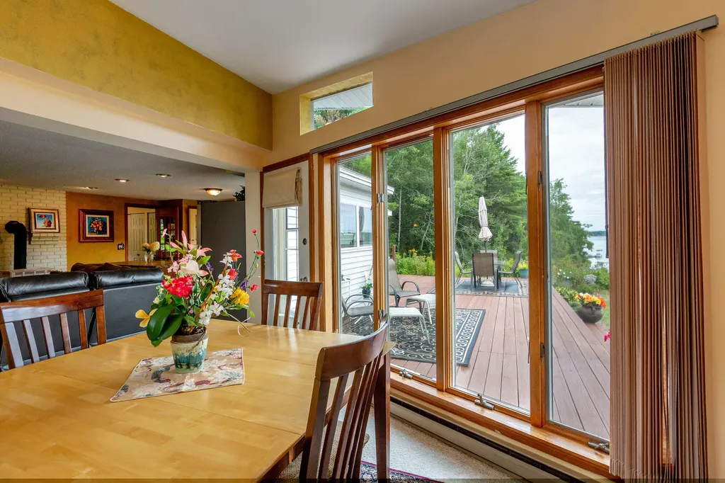 182 Westport Bridge Road Wiscasset ME 04578
