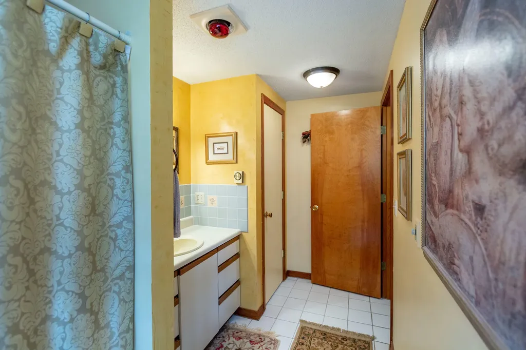 182 Westport Bridge Road Wiscasset ME 04578