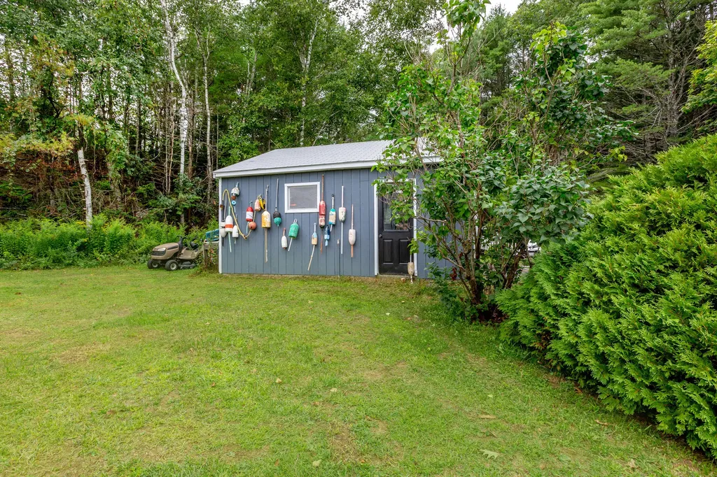 182 Westport Bridge Road Wiscasset ME 04578