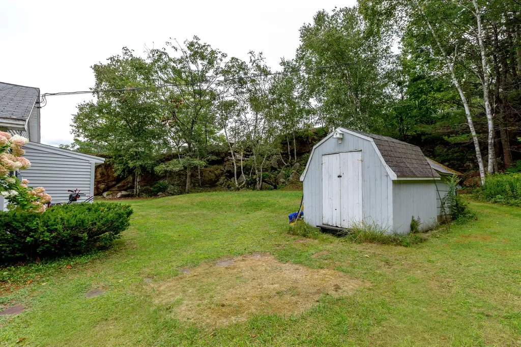 182 Westport Bridge Road Wiscasset ME 04578