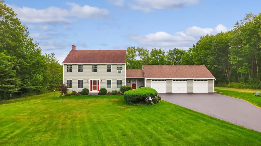 192 Benson Road Manchester ME 04351