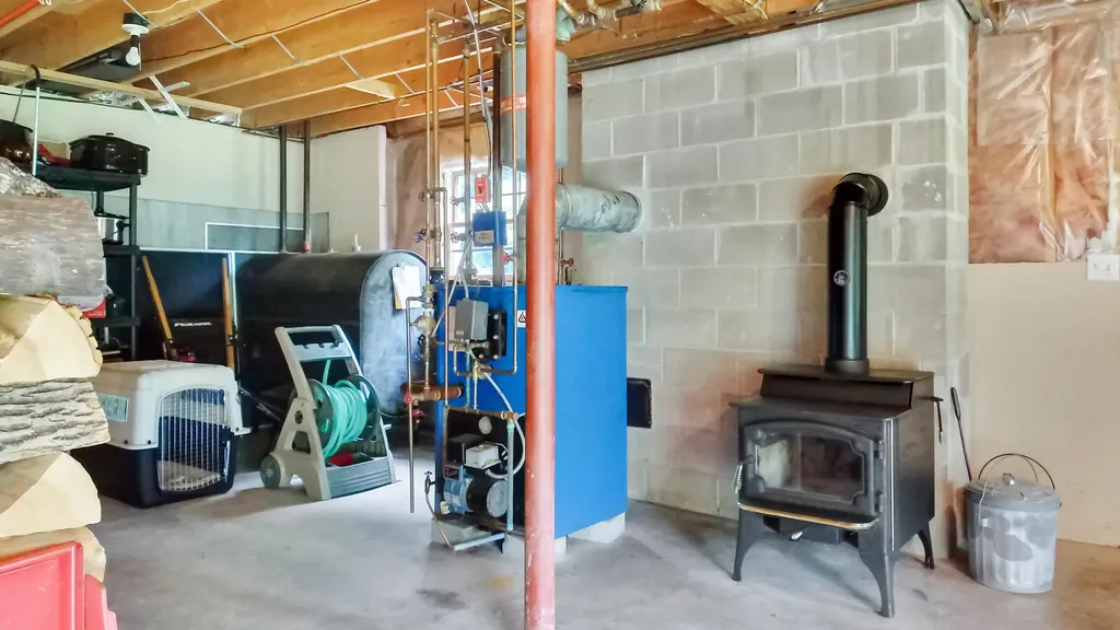 192 Benson Road Manchester ME 04351