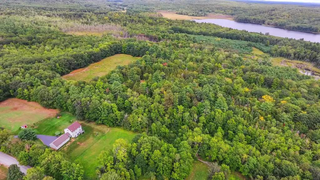 192 Benson Road Manchester ME 04351