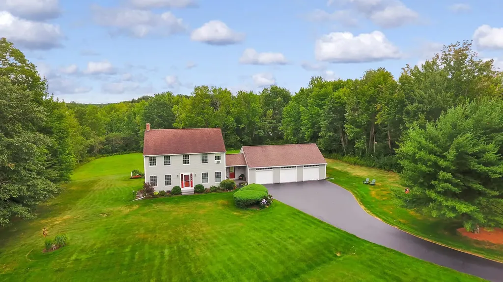 192 Benson Road Manchester ME 04351