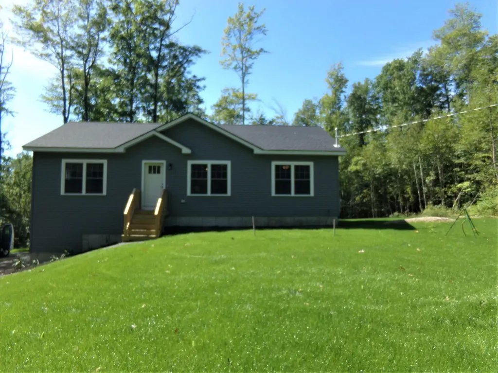 227 Bauneg Beg Road Sanford ME 04073