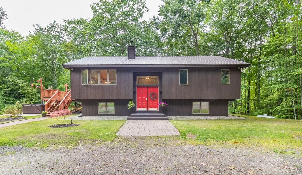 71 Summit Road Gray ME 04039