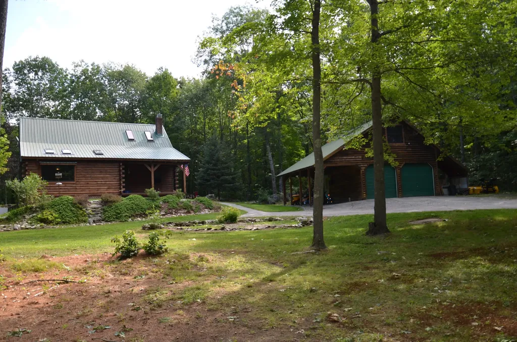 36 Bishop Road Poland ME 04274