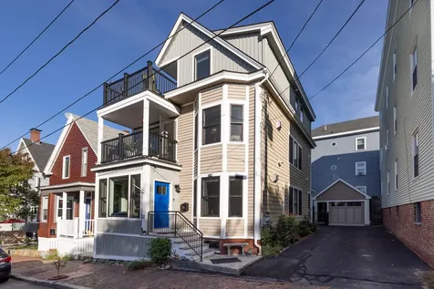32 Turner Street Portland ME 04101