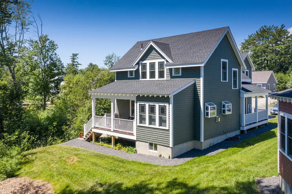 5A Caddy's Way York ME 03909