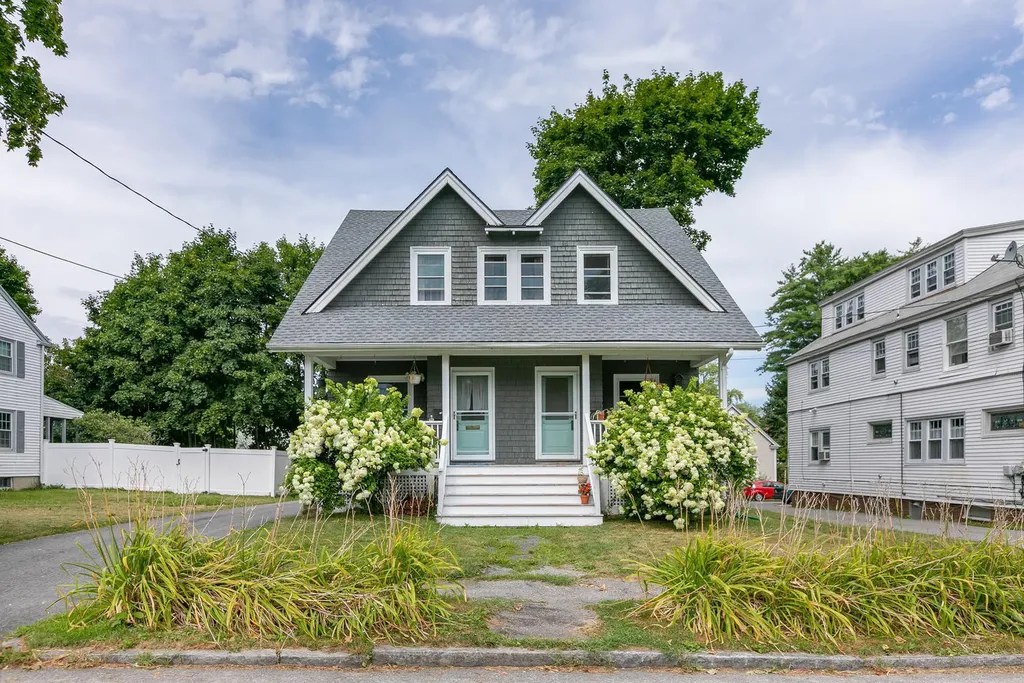 13-15 Hastings Street Portland ME 04102