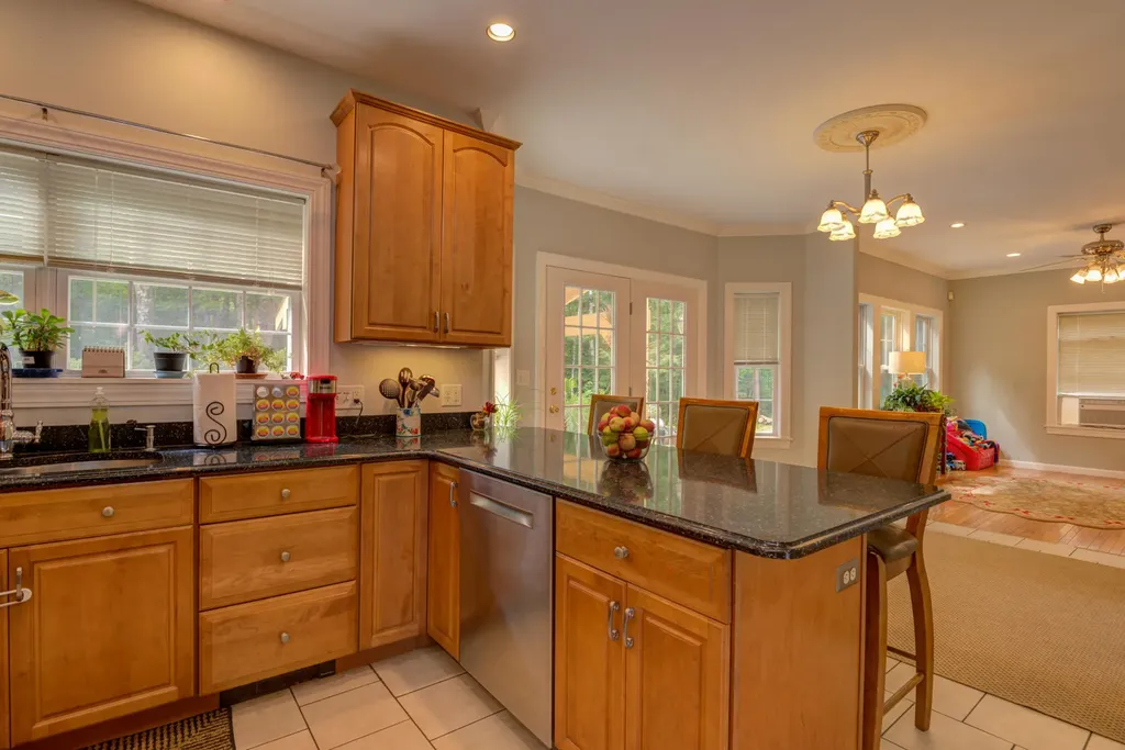 710 Garfield Road Auburn ME 04210