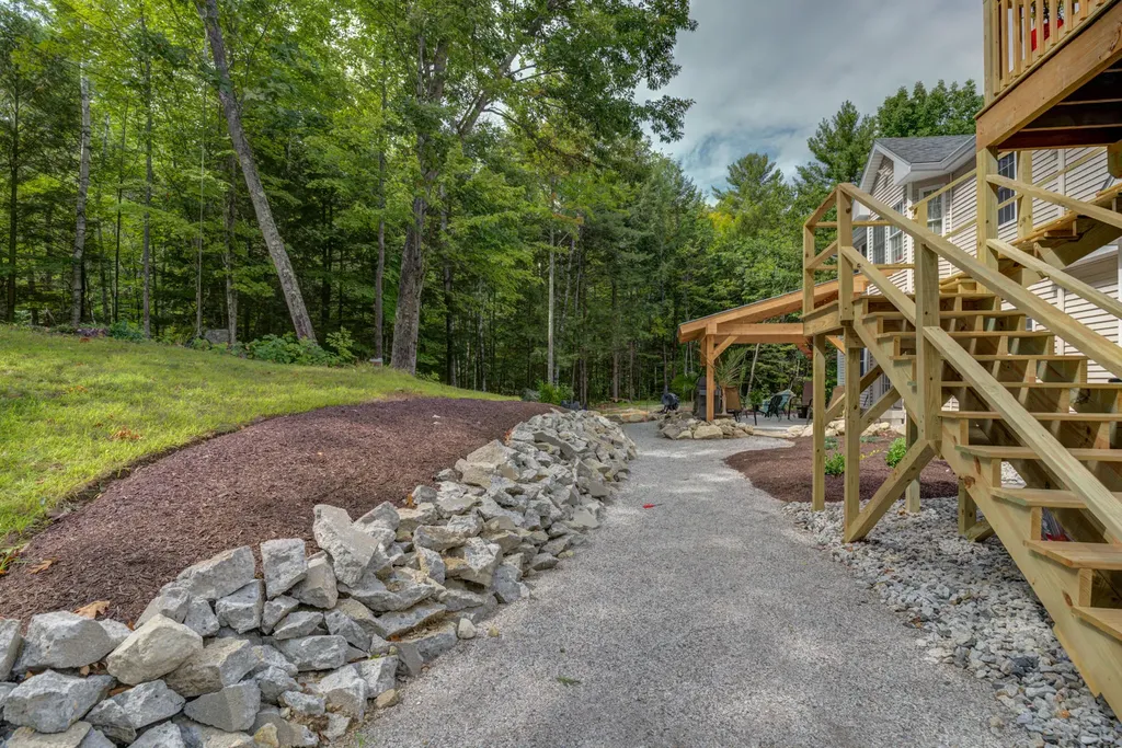 710 Garfield Road Auburn ME 04210