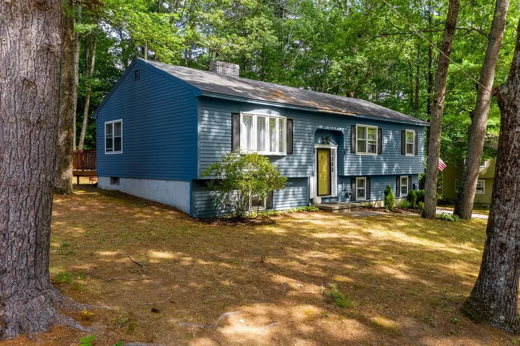 9 Birch Glade Standish ME 04084