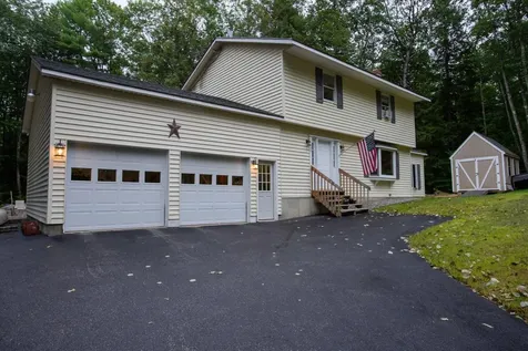 452 N Raymond Road Poland ME 04274