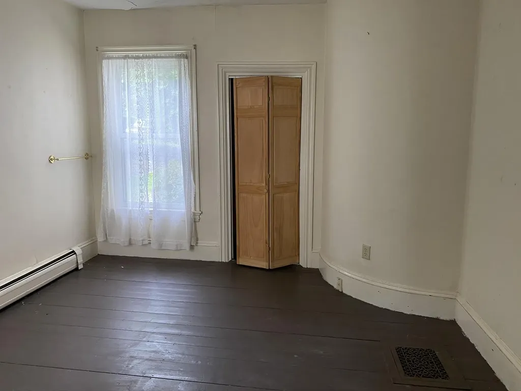 84 Grace Street Rockland ME 04841