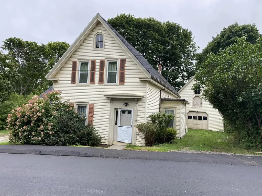 84 Grace Street Rockland ME 04841