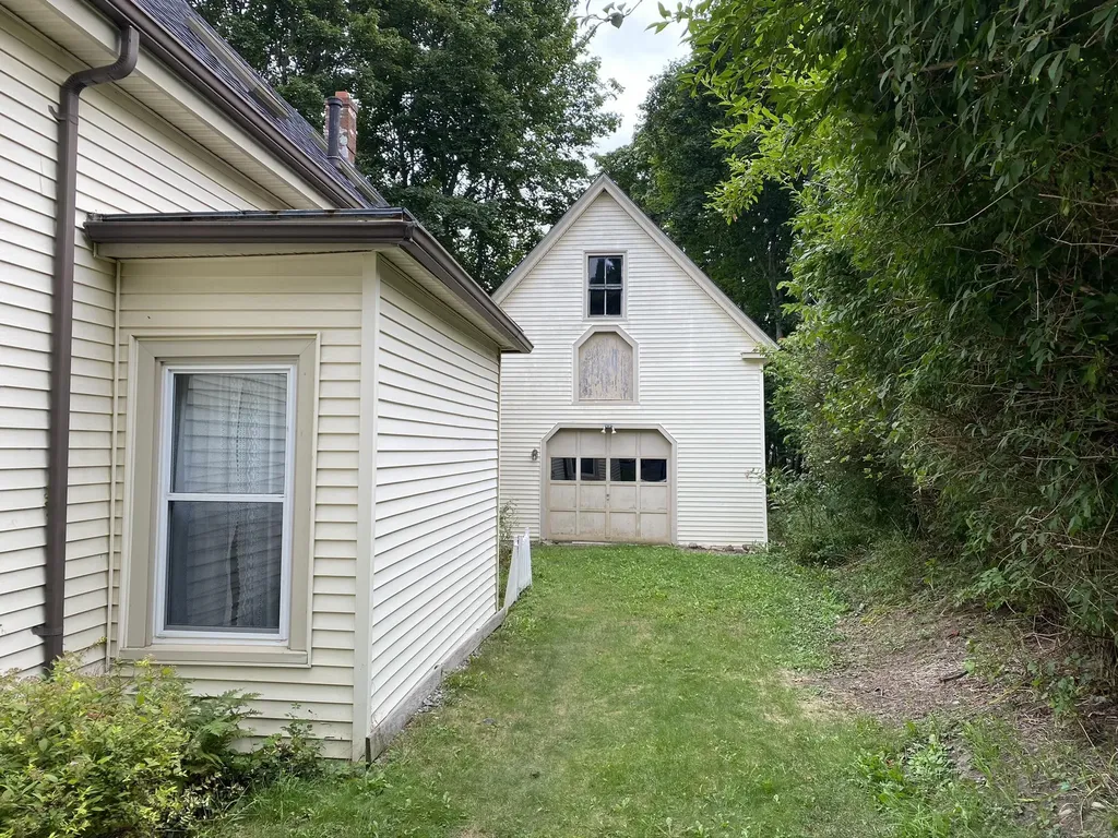 84 Grace Street Rockland ME 04841