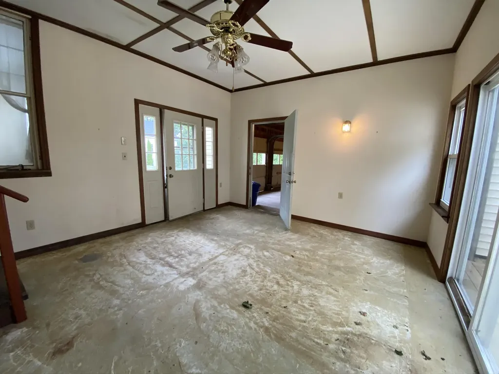 84 Grace Street Rockland ME 04841