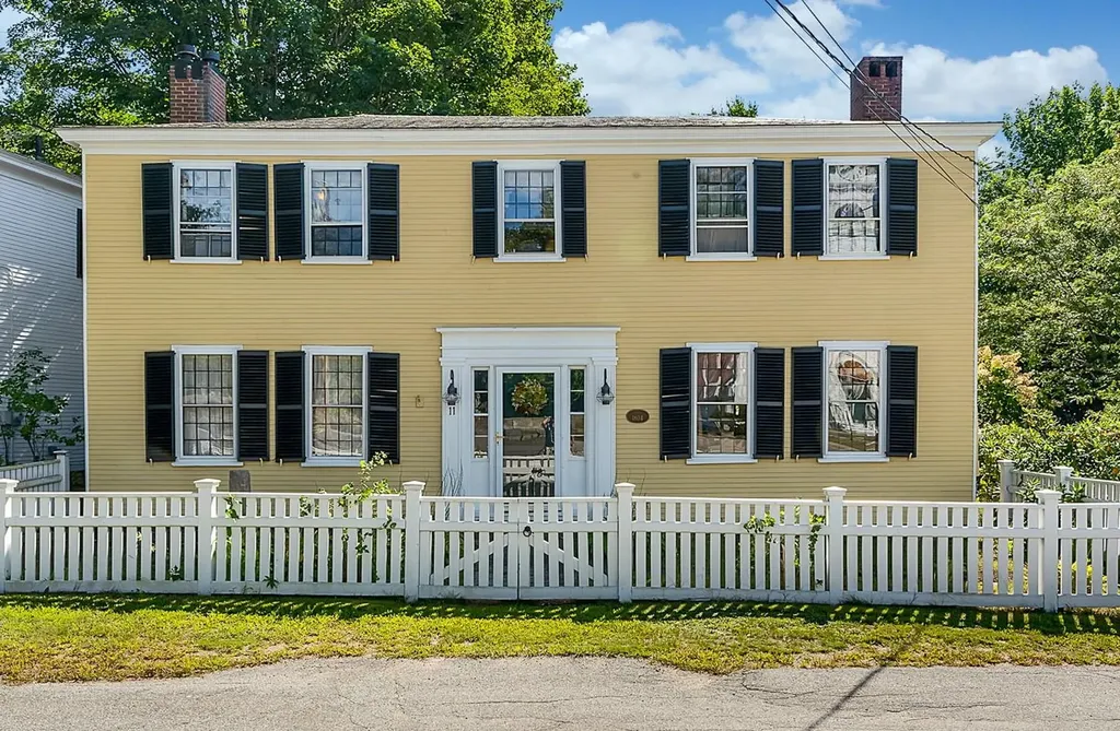 11 Saco Road Alfred ME 04002