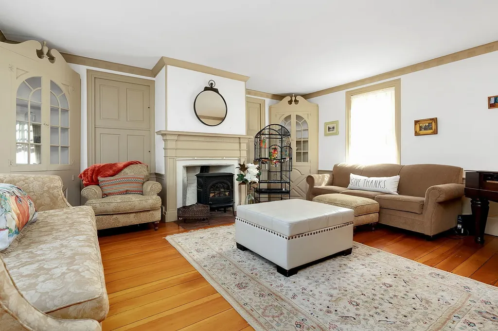 11 Saco Road Alfred ME 04002