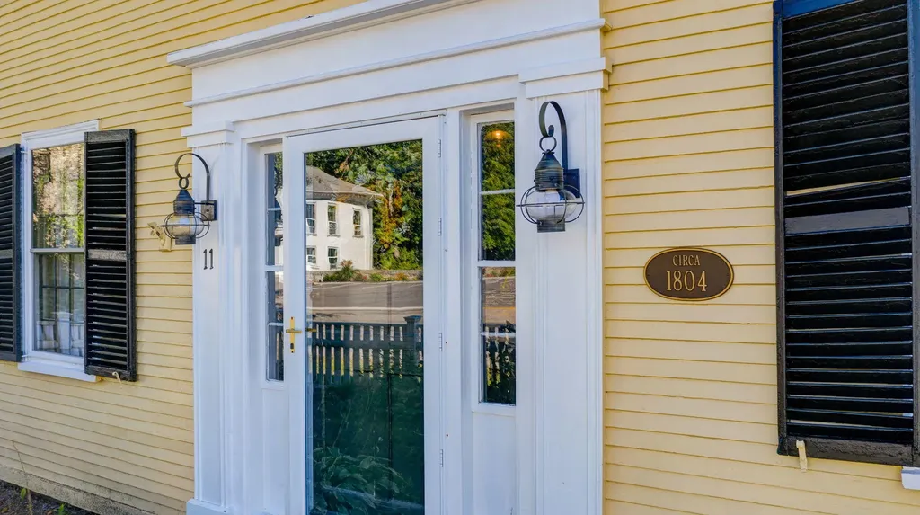 11 Saco Road Alfred ME 04002