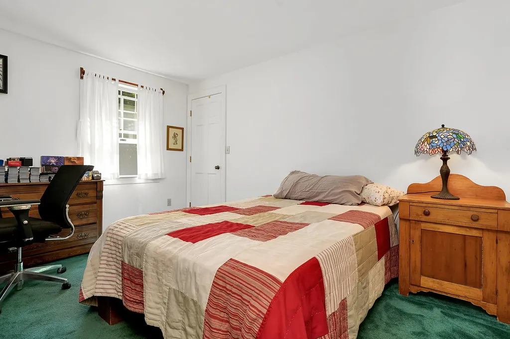 11 Saco Road Alfred ME 04002