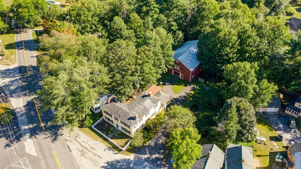 11 Saco Road Alfred ME 04002