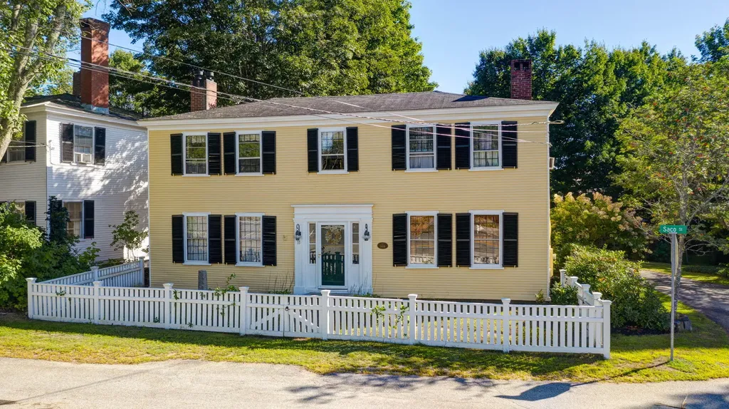 11 Saco Road Alfred ME 04002