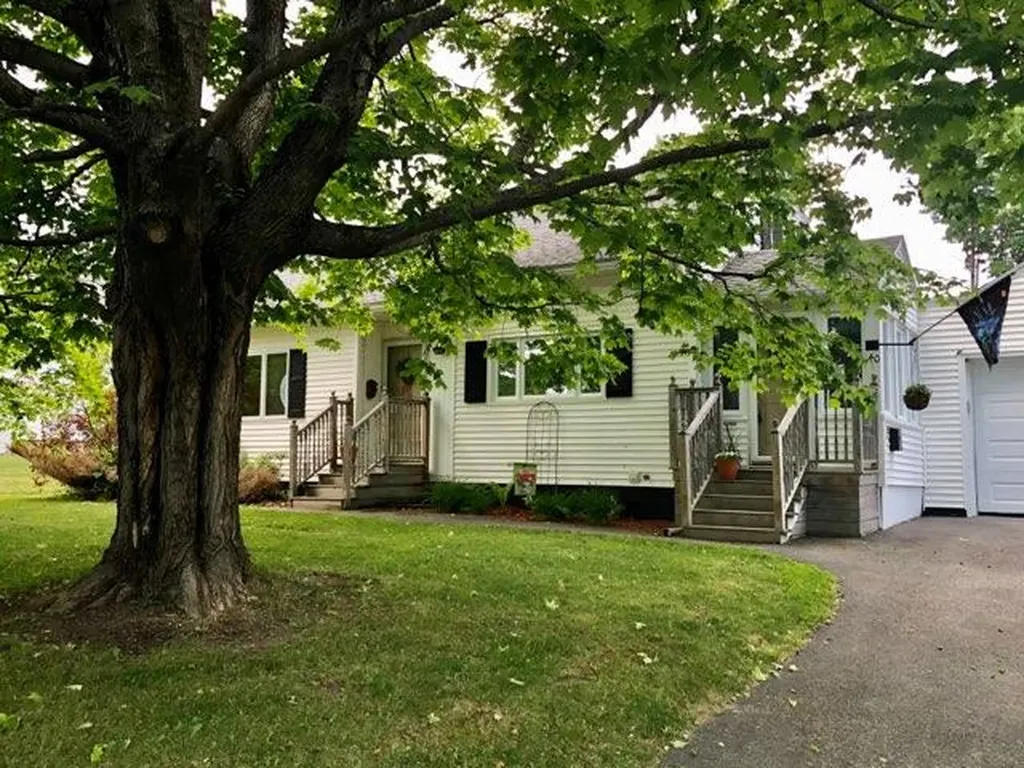 40 Garden Circle Caribou ME 04736