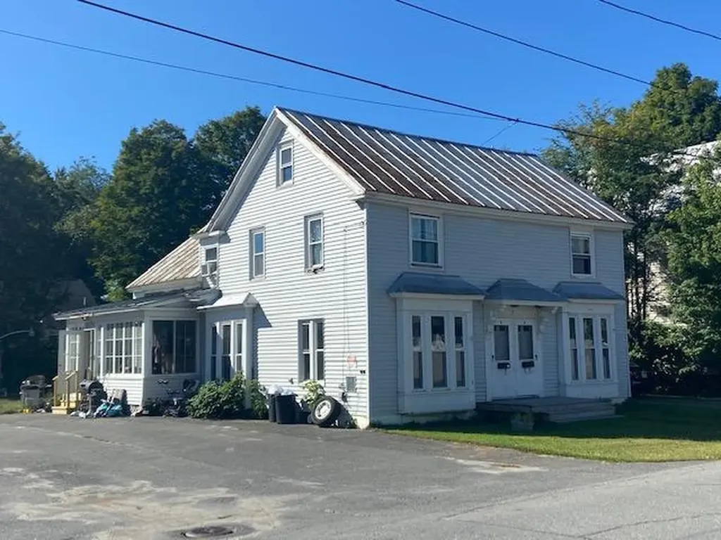 15 Leavitt Street Skowhegan ME 04976