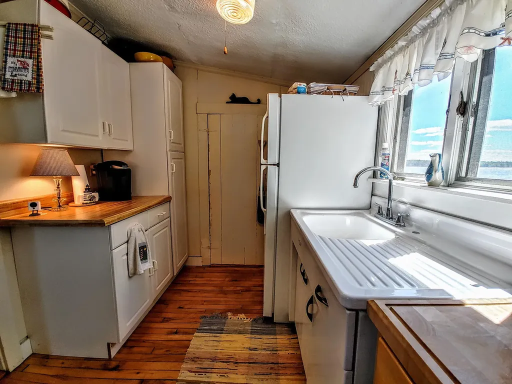42 Kelly Road Vassalboro ME 04989