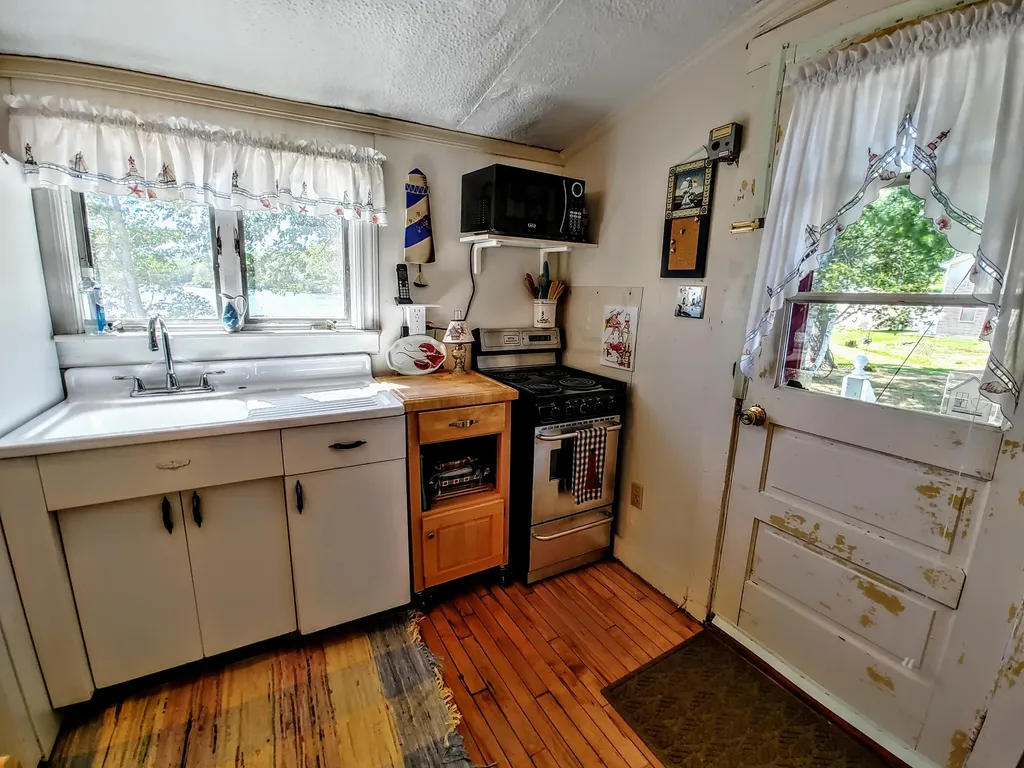 42 Kelly Road Vassalboro ME 04989