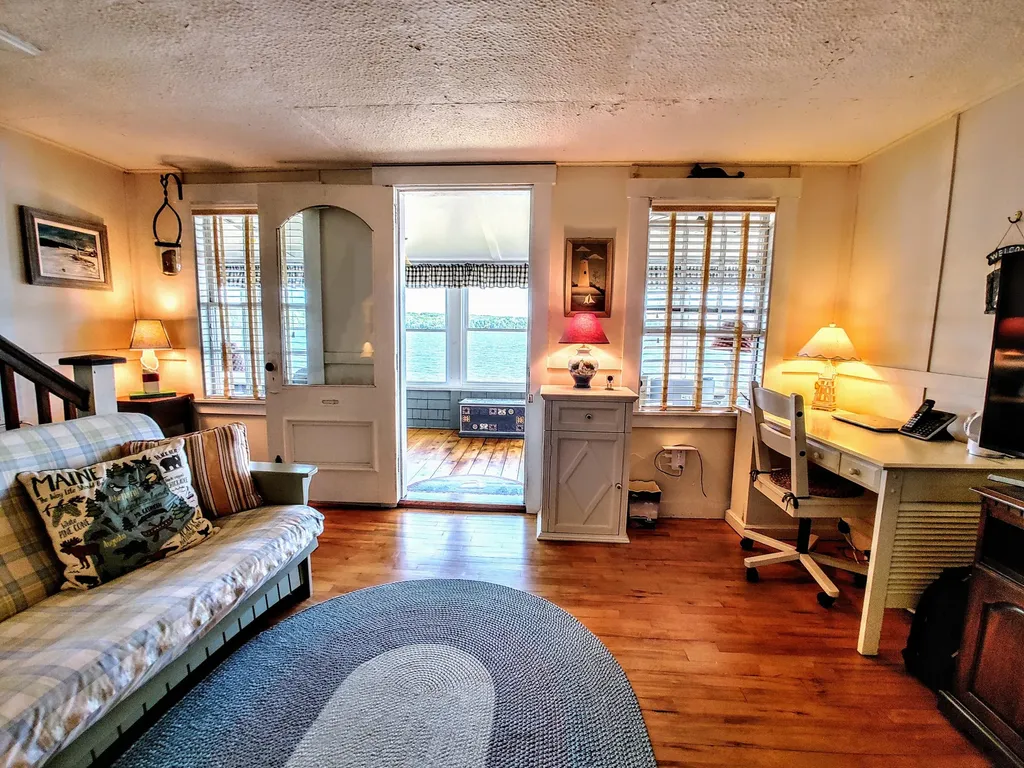 42 Kelly Road Vassalboro ME 04989