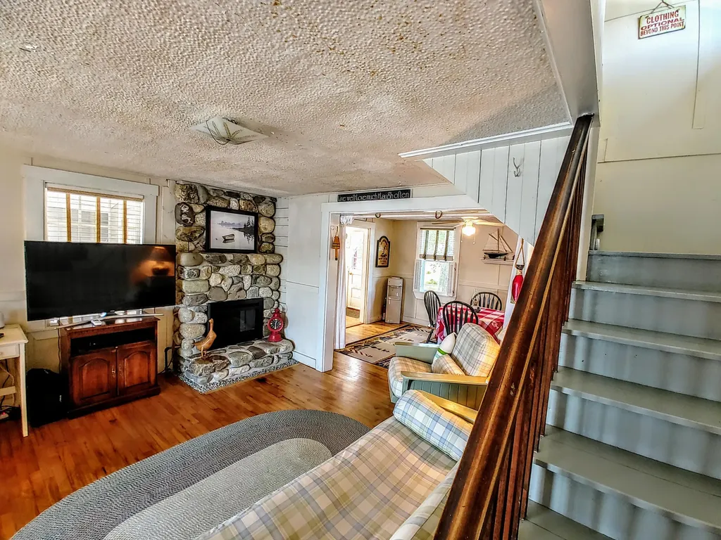 42 Kelly Road Vassalboro ME 04989