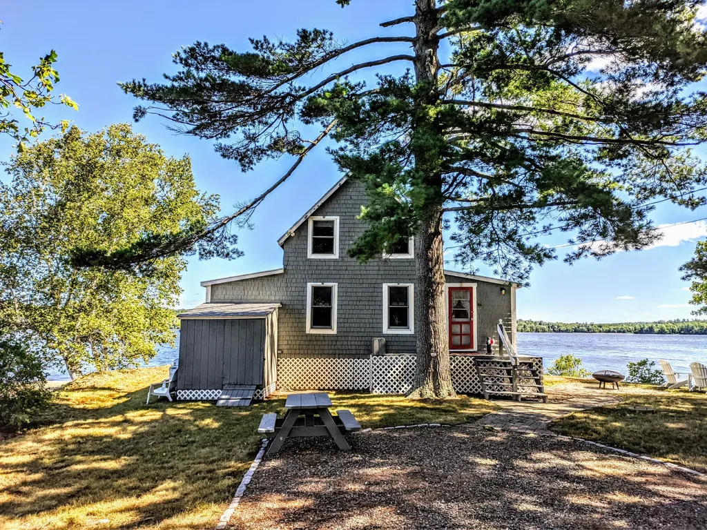 42 Kelly Road Vassalboro ME 04989