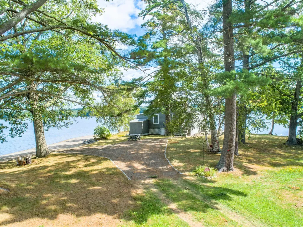 42 Kelly Road Vassalboro ME 04989