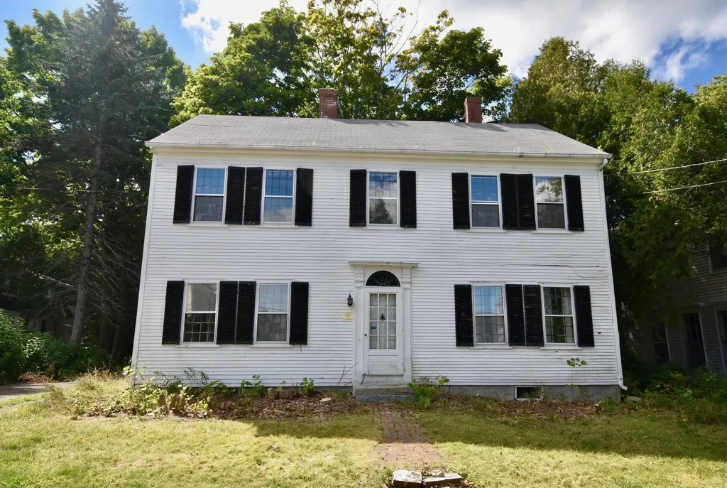 67 Chestnut Street Camden ME 04843