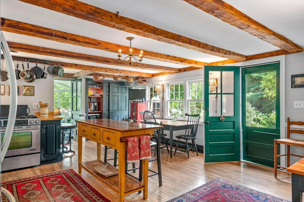 78 Old Cape Road Kennebunkport ME 04046