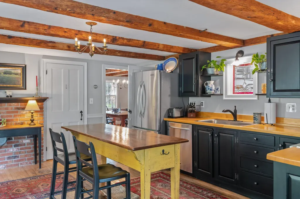 78 Old Cape Road Kennebunkport ME 04046