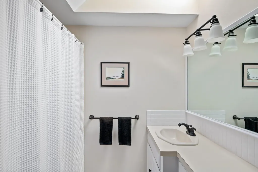 78 Old Cape Road Kennebunkport ME 04046