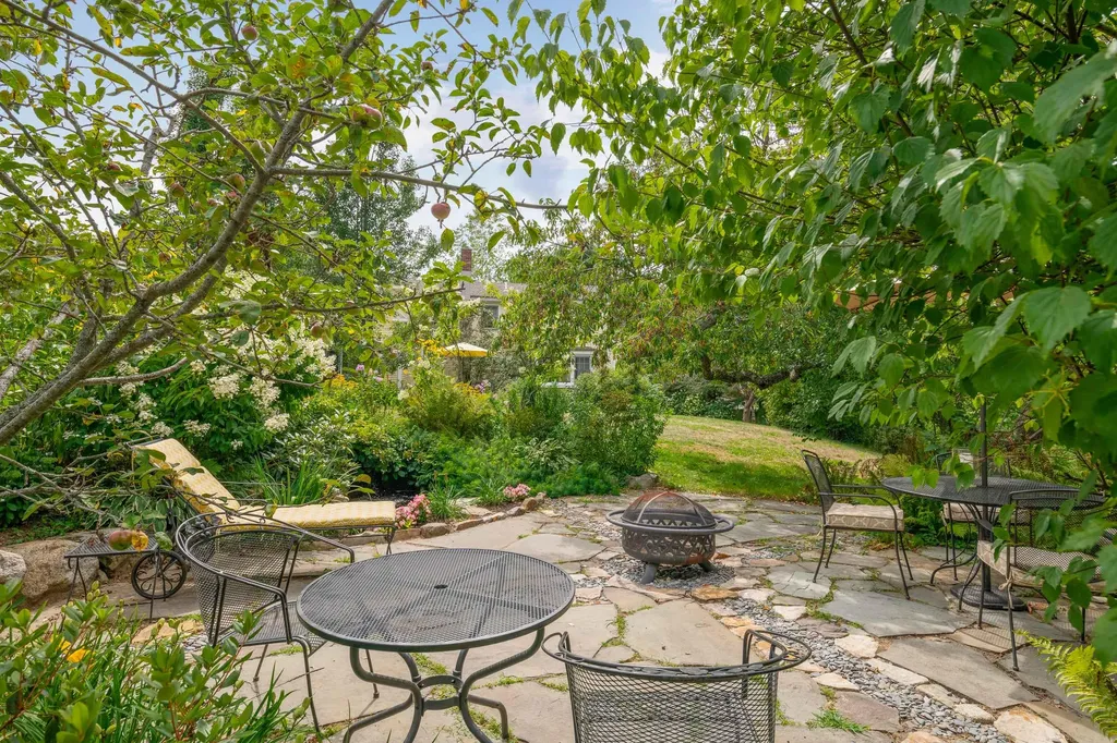 78 Old Cape Road Kennebunkport ME 04046