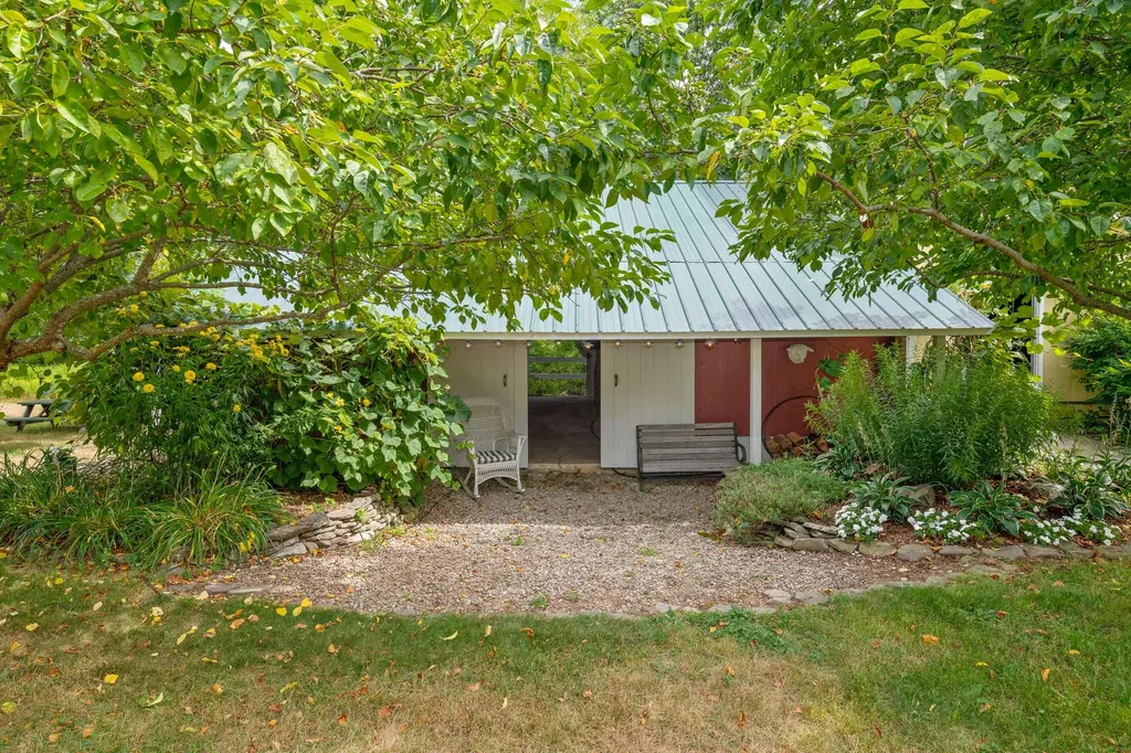 78 Old Cape Road Kennebunkport ME 04046