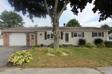 19 Goffee Street Lewiston ME 04240