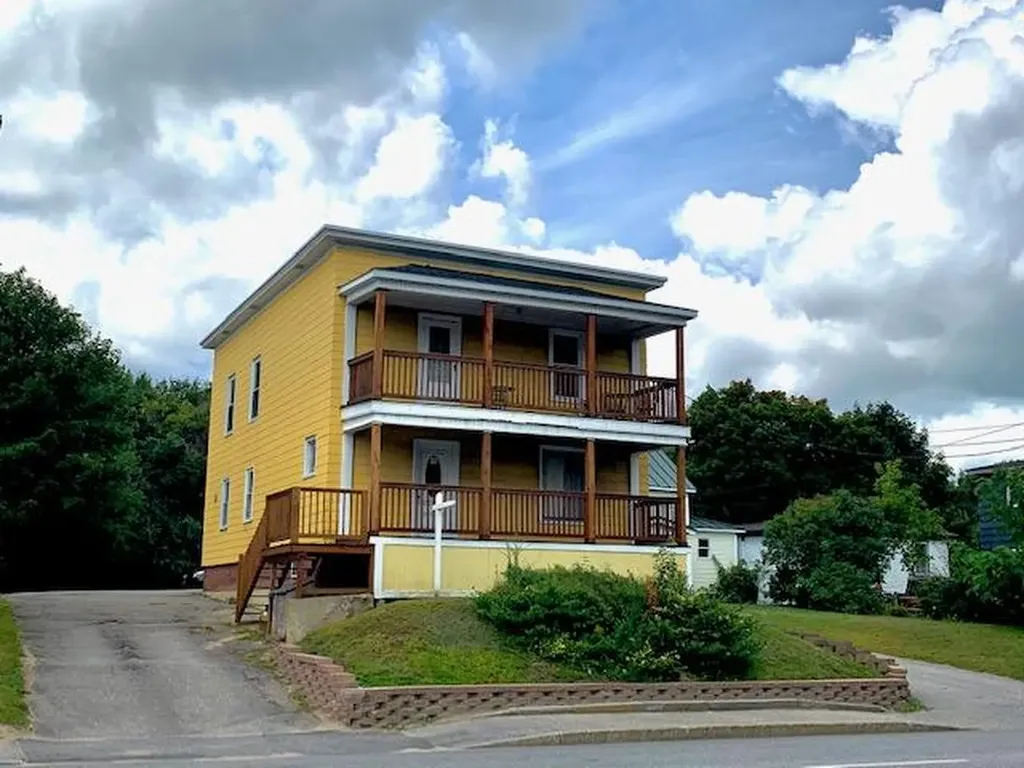 781 Lisbon Street Lewiston ME 04240