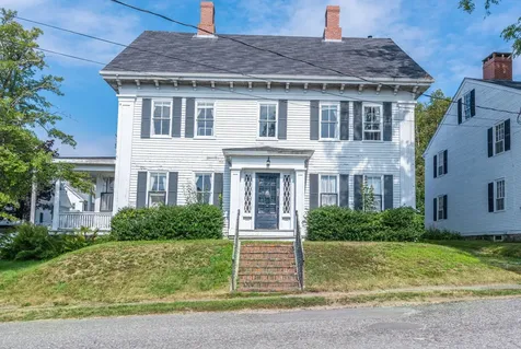 204 Perkins Street Castine ME 04420