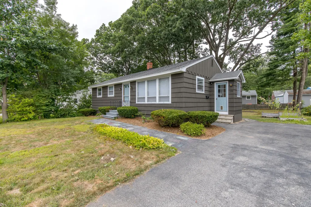 159 Summit Park Avenue Portland ME 04103
