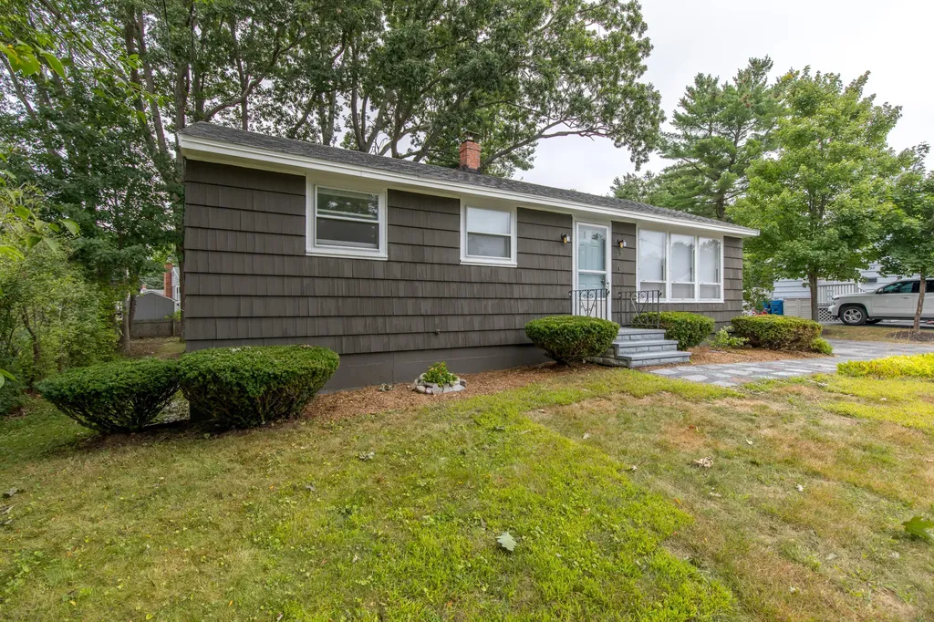 159 Summit Park Avenue Portland ME 04103