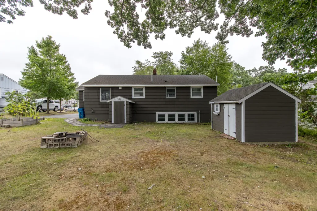 159 Summit Park Avenue Portland ME 04103
