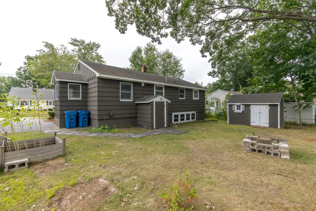 159 Summit Park Avenue Portland ME 04103